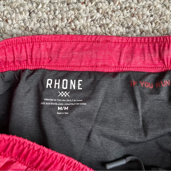 Rhone Red Men’s Shorts Size Medium - Picture 3 of 9